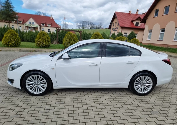 Opel Insignia cena 45900 przebieg: 154000, rok produkcji 2015 z Dobiegniew małe 497